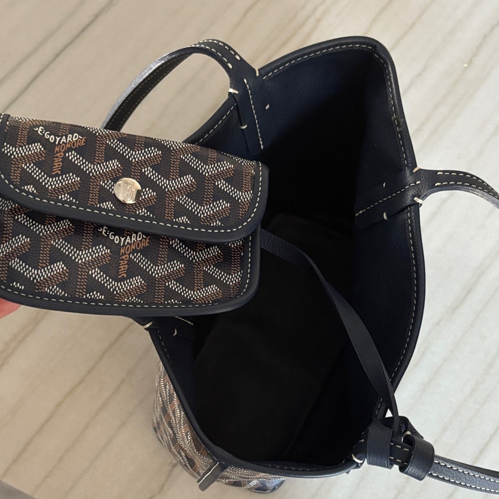 Goyard small tote in Navy - Picture 2 of 6